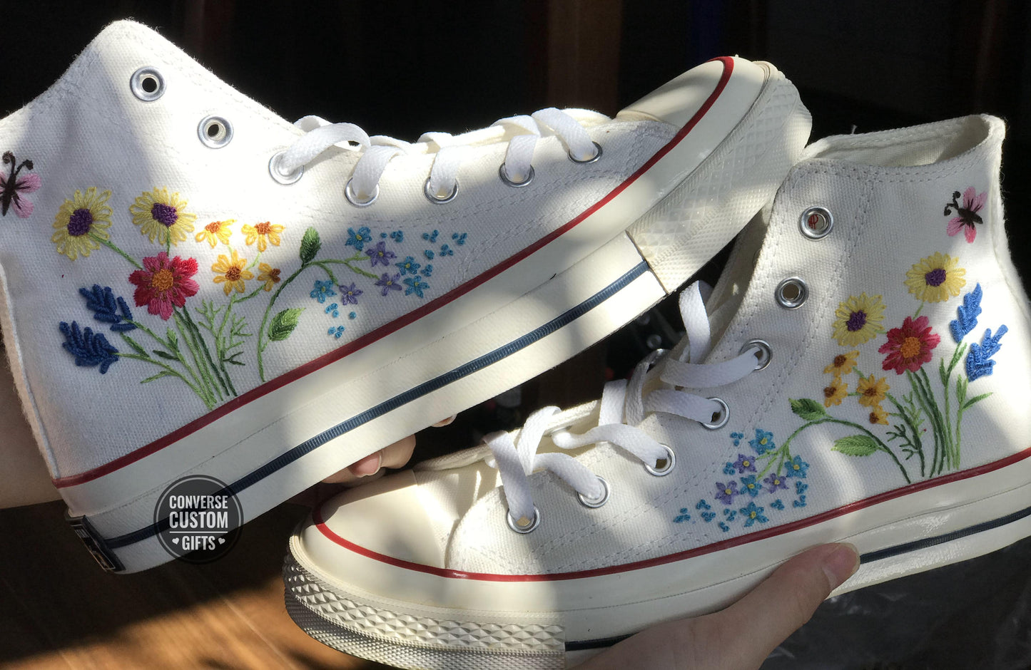 Embroidered converse/ Custom converse Chuck Taylor embroidered flower