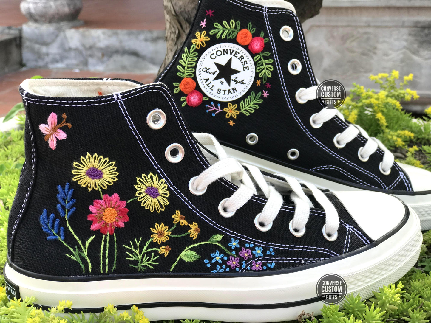 Embroidered converse/ Custom converse Chuck Taylor embroidered flower