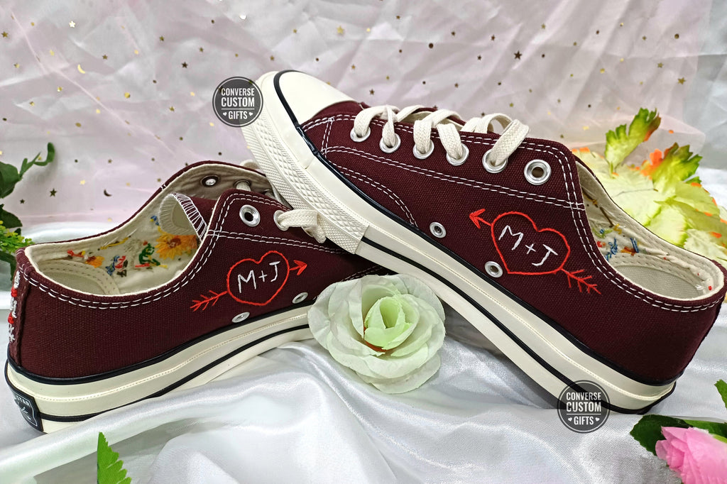  Custom Embroidered Converse low-top/ Converse Chuck Taylor embroidered with sunflowers 