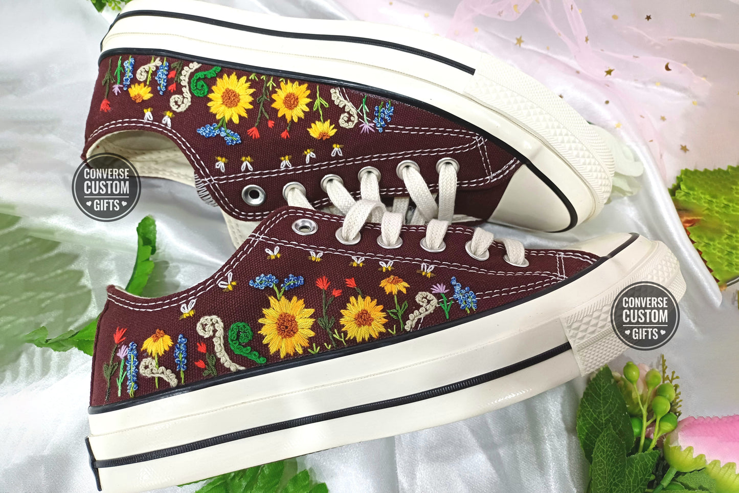 Custom Embroidered Converse low-top/ Converse Chuck Taylor embroidered with sunflowers