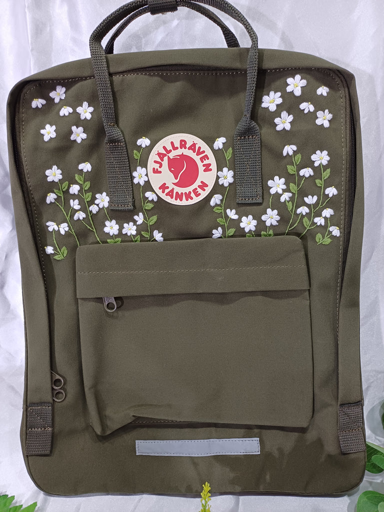  Fjallraven Kanken Backpack with Embroidered Daisies - Personalized Embroidered Backpack - Custom Bag for Women 