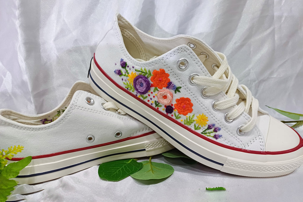  Customized Low-Cut Converse Shoes with Vibrant wildflowers Embroidery 