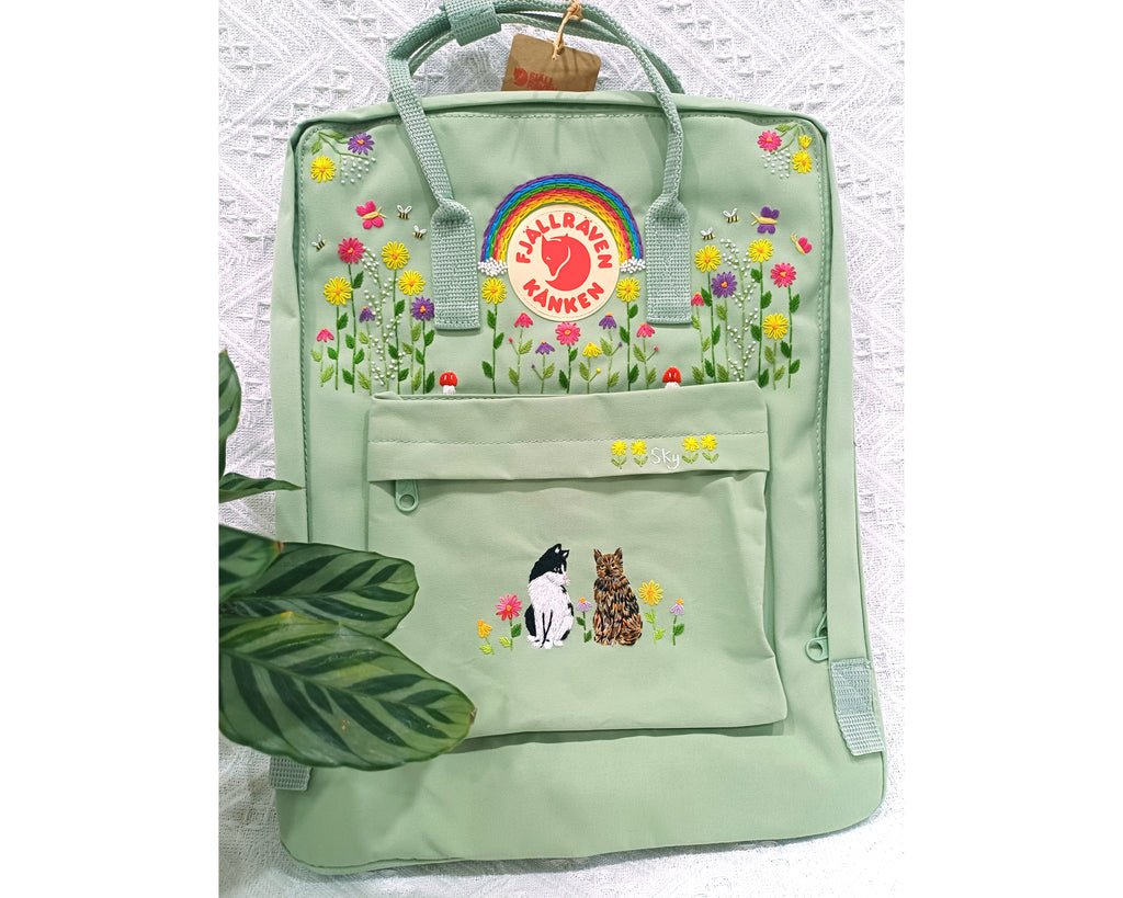  Fjallraven Kanken Backpack embroidered with cats, pets, and customized cats - Personalized Embroidered Backpack - Custom Bag for Women 