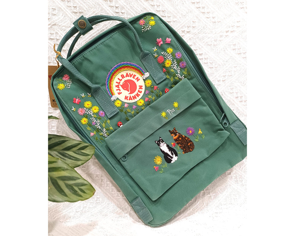  Fjallraven Kanken Backpack embroidered with cats, pets, and customized cats - Personalized Embroidered Backpack - Custom Bag for Women 