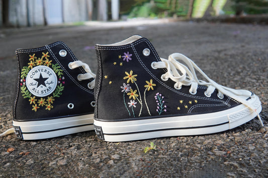 Custom converse Chuck Taylor embroidered flowers