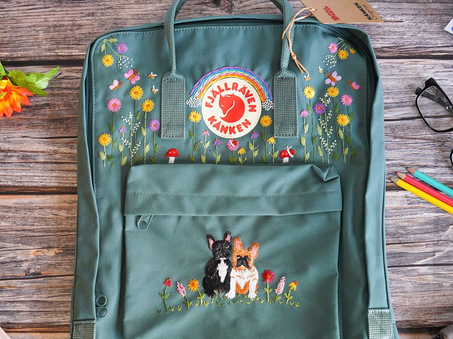 Custom dog embroidery pattern on fjallraven kanken backpack