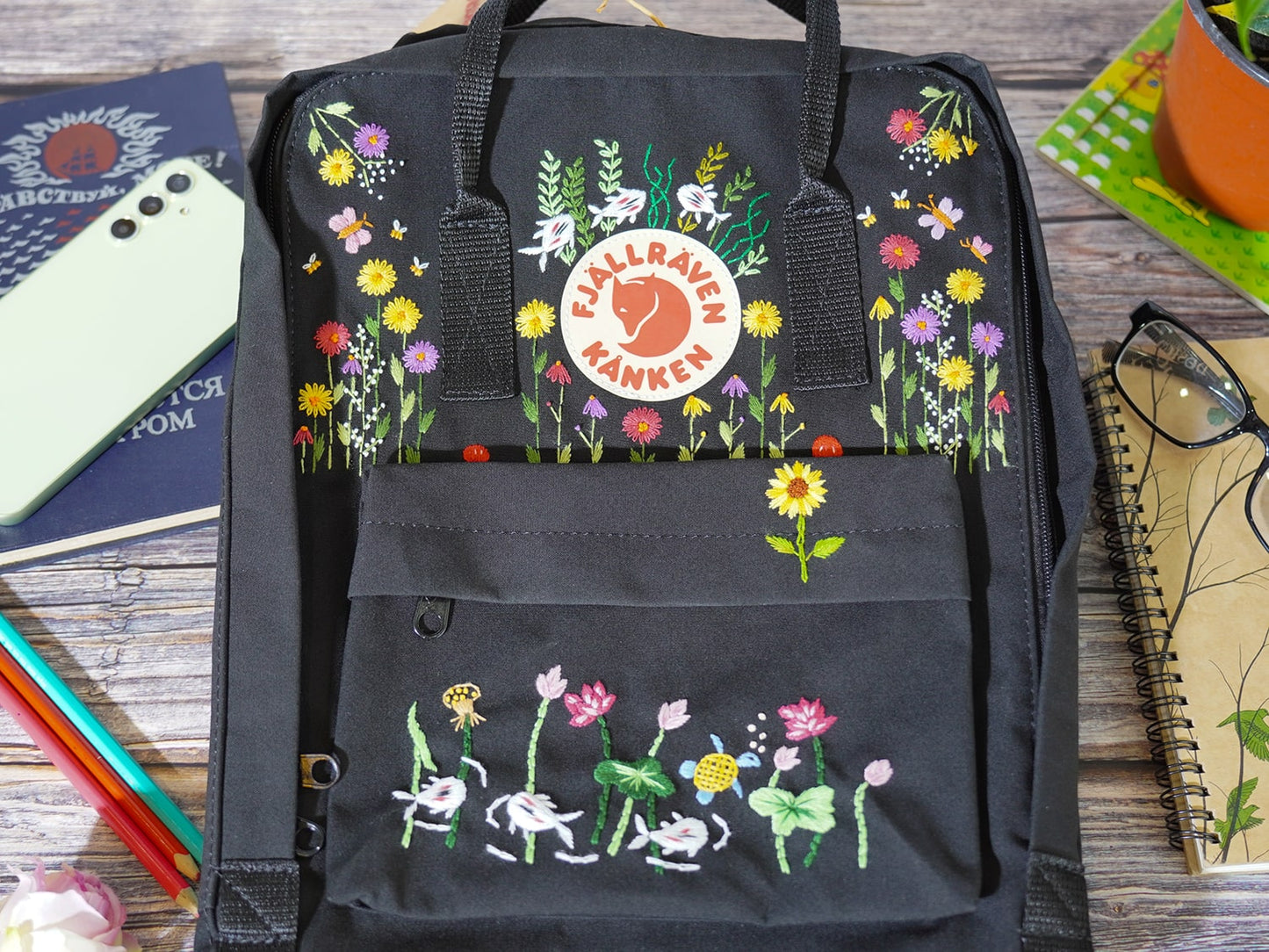 Fjallraven Kanken backpack embroidered with lotus and koi fish/ Lotus embroidered on fjallraven kanken backpack