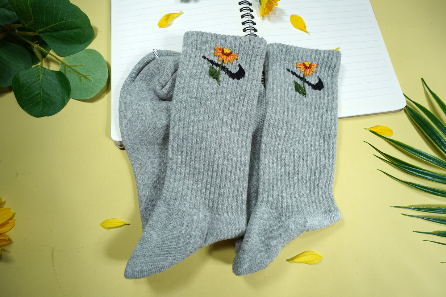 Custom Socks/custom Colorful Flowers Socks/handmade