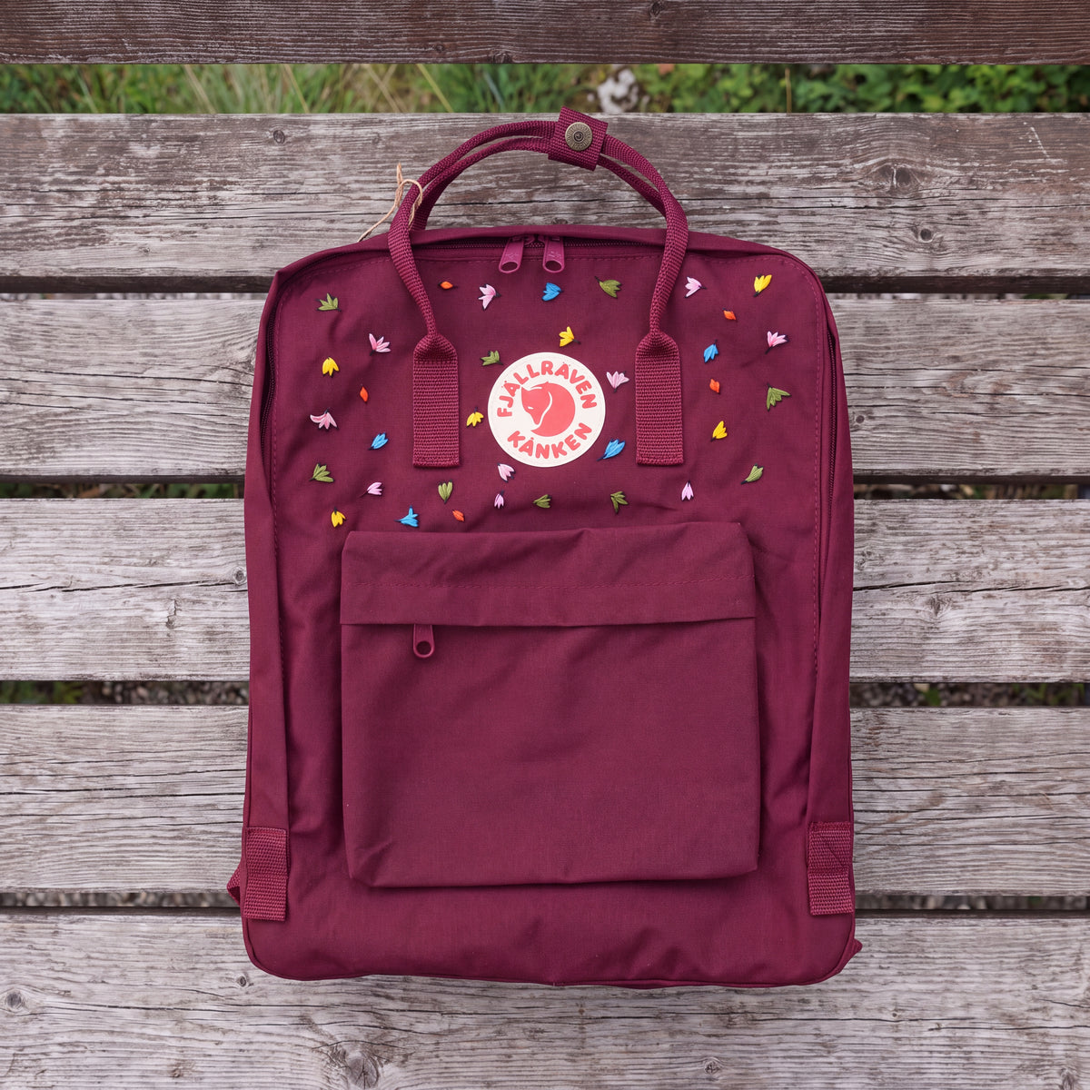Fjallraven Kanken Hand Embroidered Heartstopper Leaf Backpack | Colorful Falling Leaves Bag | Cute Minimal Backpack | Fan Gift