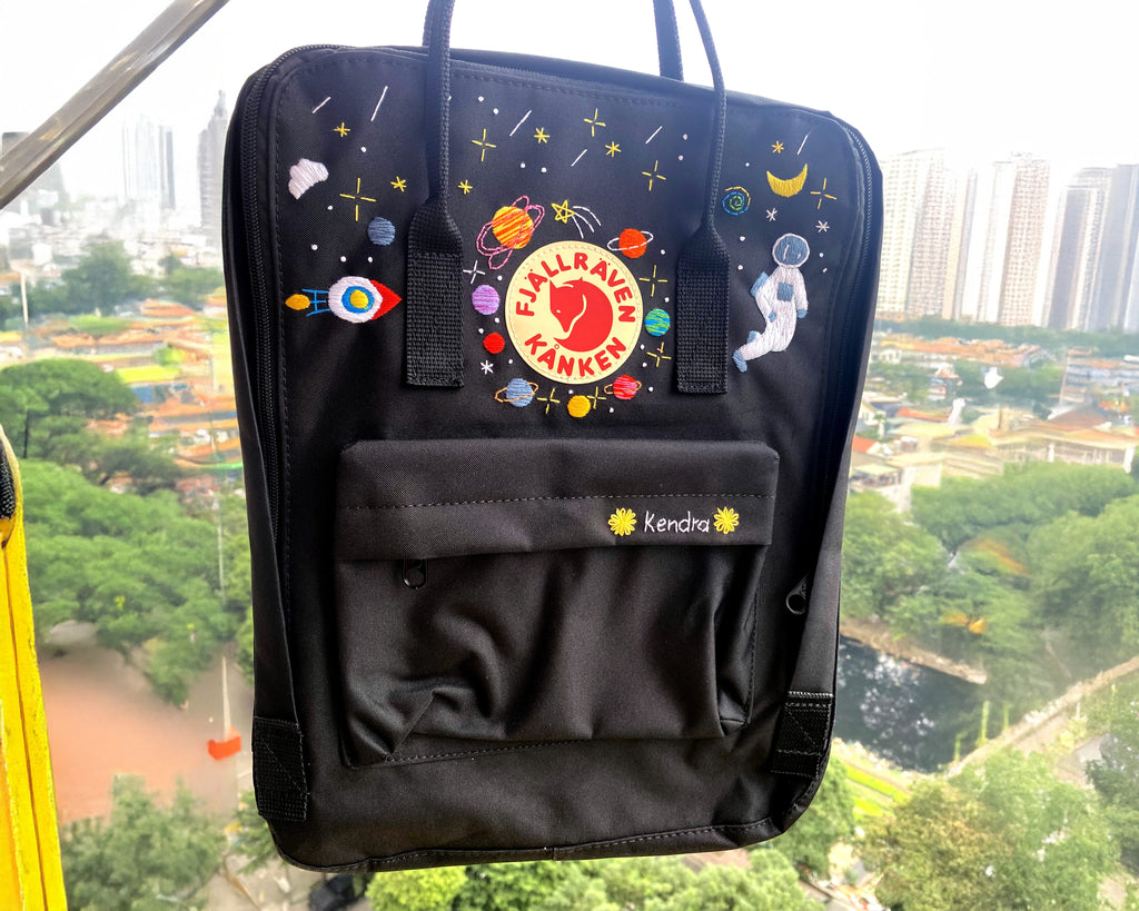  Fjallraven Kanken Backpack with Planet and Astronaut Embroidery –  Personalized Embroidered Backpack - Custom Bag for Women 