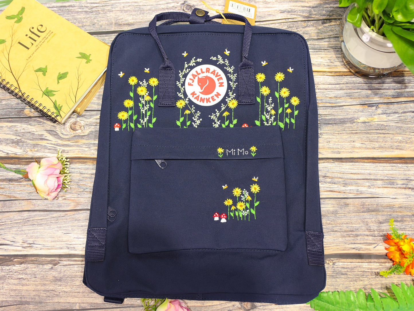 Hand Embroidery on Fjallraven Kanken Backpack with Flowers/Fjallraven kanken embroidered flowers/Fjallraven kanken embroidery design flowers