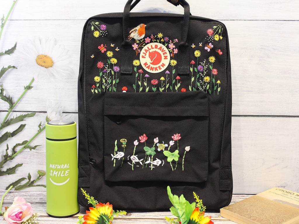 Fjallraven Kanken backpack with embroidered bird Fjallraven kanken ba embroartis