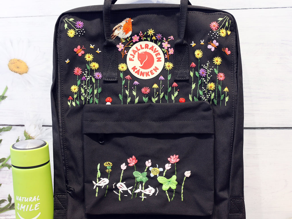  Fjallraven Kanken backpack with embroidered bird/ Fjallraven kanken backpack embroidered bird design/ Custom embroidered bird design 