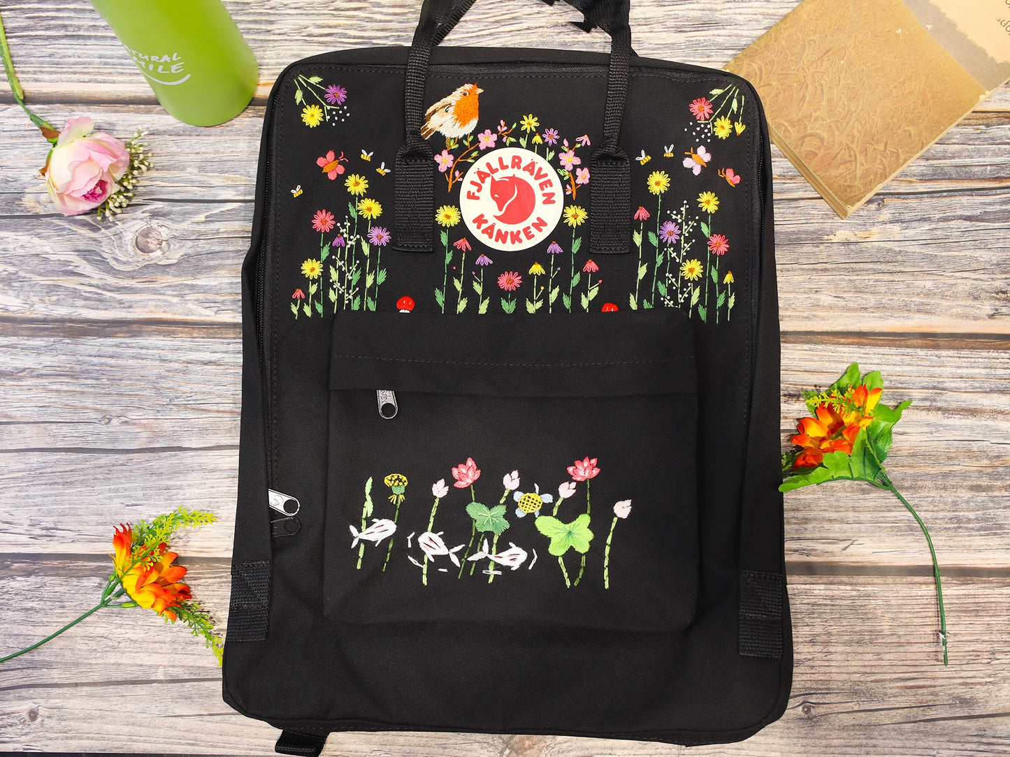 Fjallraven Kanken backpack with embroidered bird/ Fjallraven kanken backpack embroidered bird design/ Custom embroidered bird design