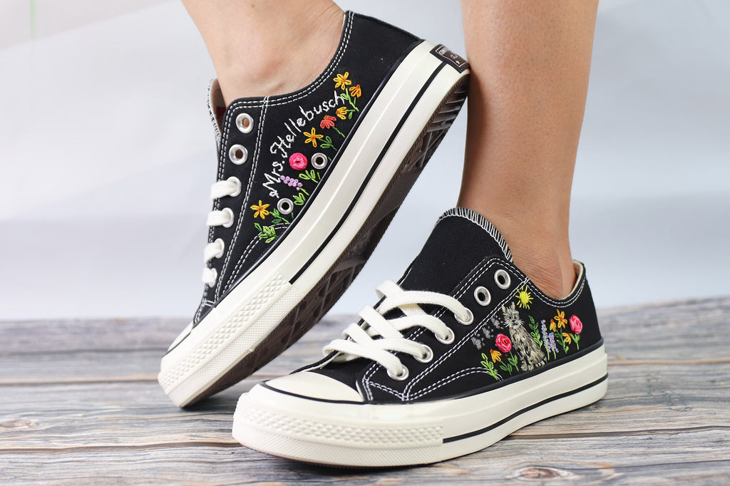  Custom Cat Embroidered Low Top Converse Shoes 