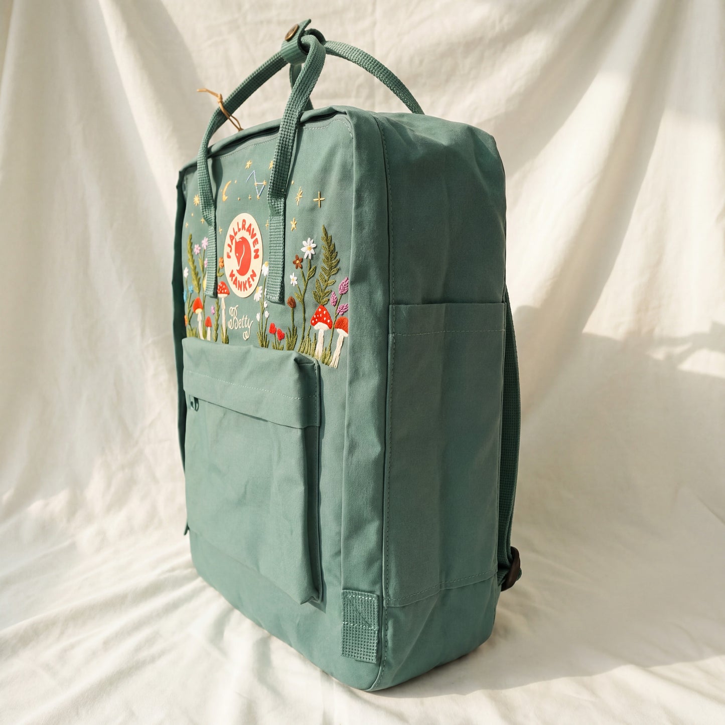 Fjallraven Kanken Backpack Embroidered with Mushrooms and Wildflowers | Mushroom & Floral Design Backpack | Personalized Custom Kanken