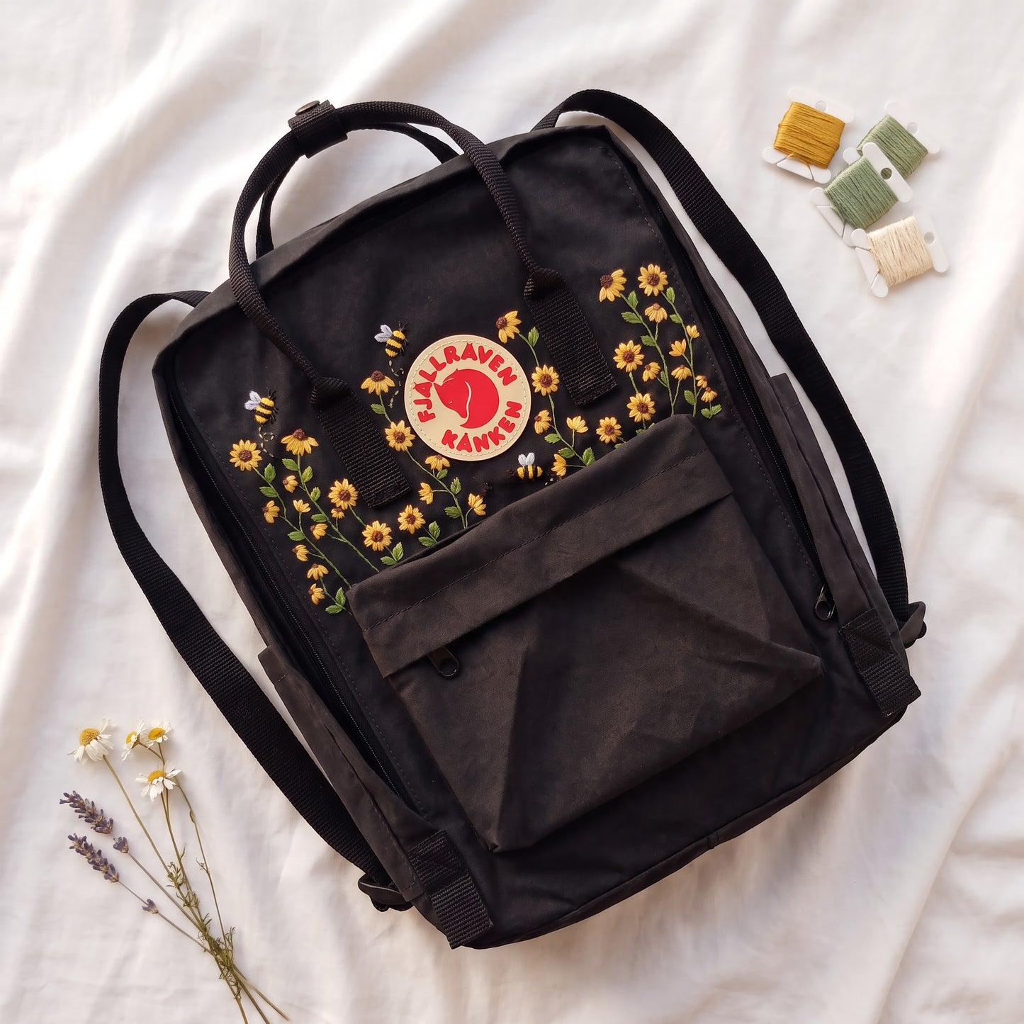 Personalized Fjallraven Kanken Sunflower Backpack | Embroidered Wildflower & Bee Kanken Bag | Handmade Floral Backpack | Garden Lover Gift