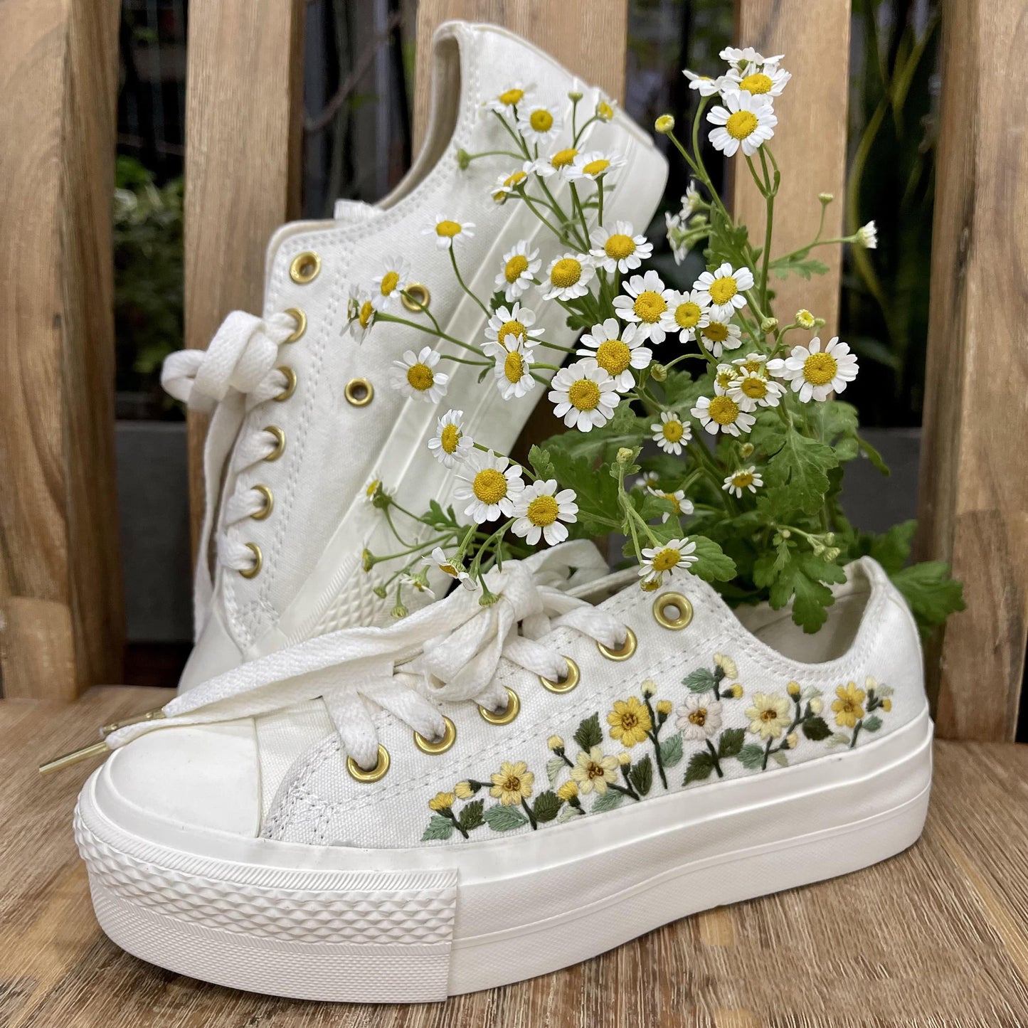 Custom Coverse Platform/ Wedding Flowers Embroidered Converse/ Bridal Flowers Embroidered Sneakers/ Sunflowers Embroidered Sneakers