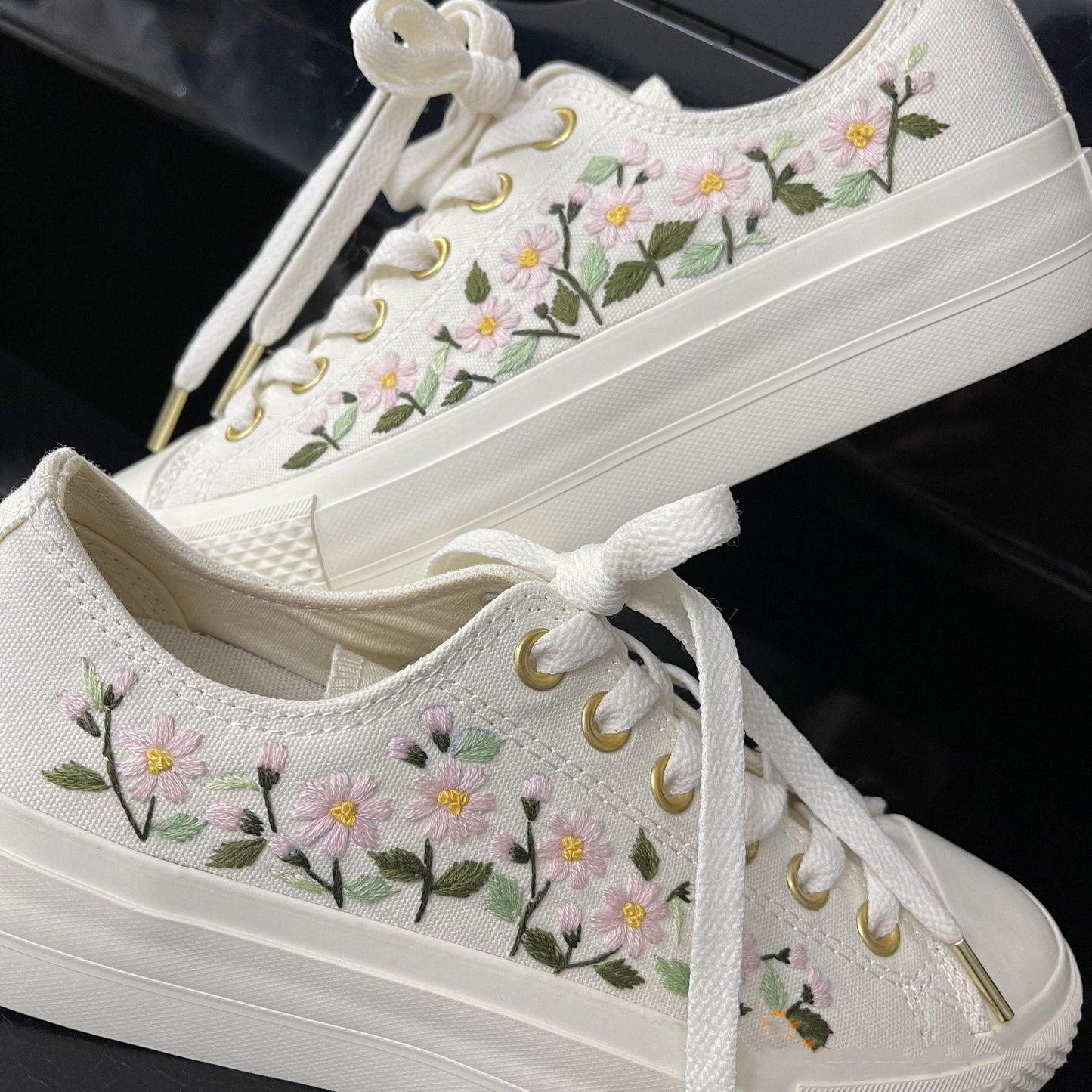 Custom Coverse Platform/ Wedding Flowers Embroidered Converse/ Bridal Flowers Embroidered Sneakers/ Lily of the Valley Embroidered Sneakers