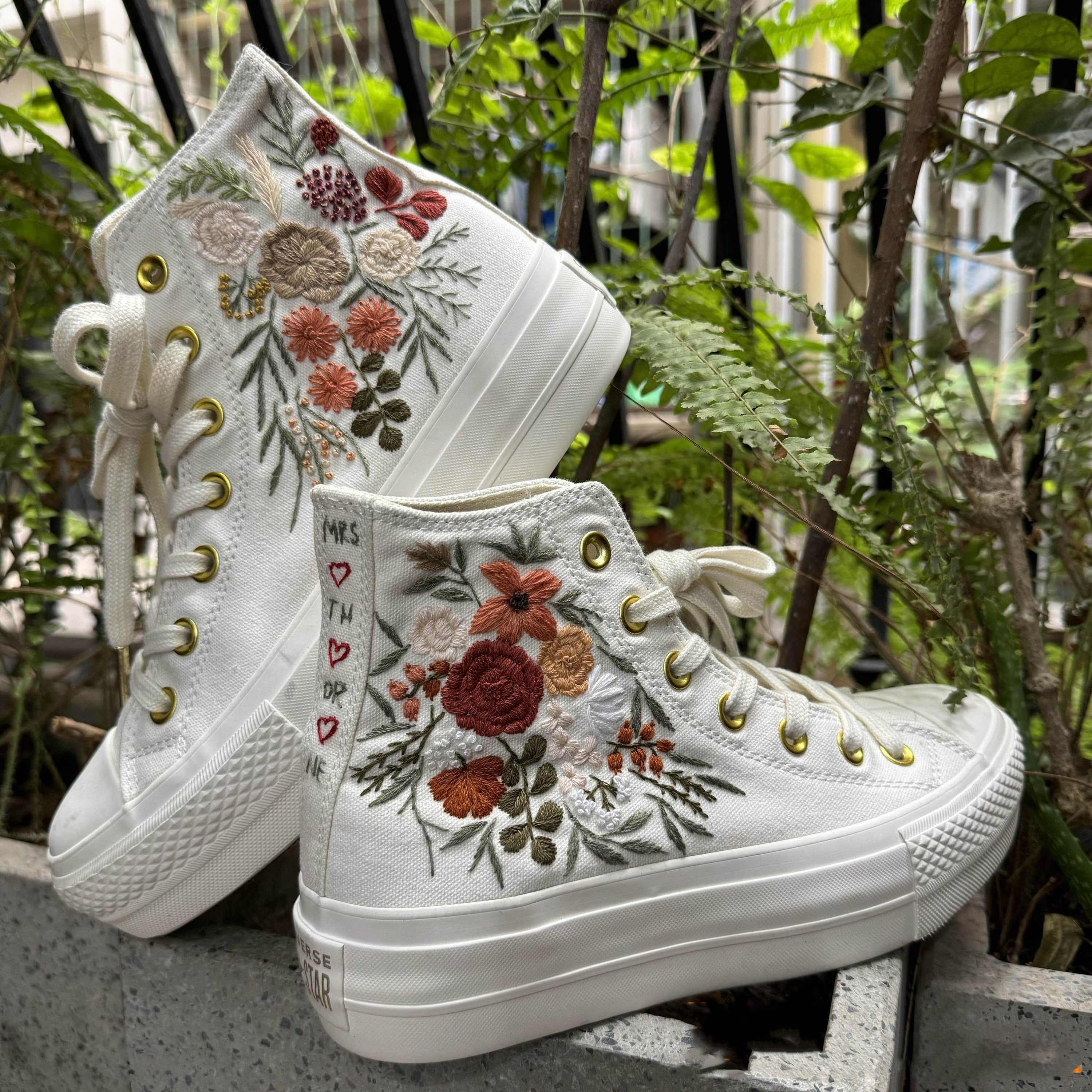 Monogrammed Sneakers with Flowers, Canvas Sneakers, 2024 Personalized Sneakers, Initials on Sneakers, Floral Sneakers, Personalized Bridal Shoes