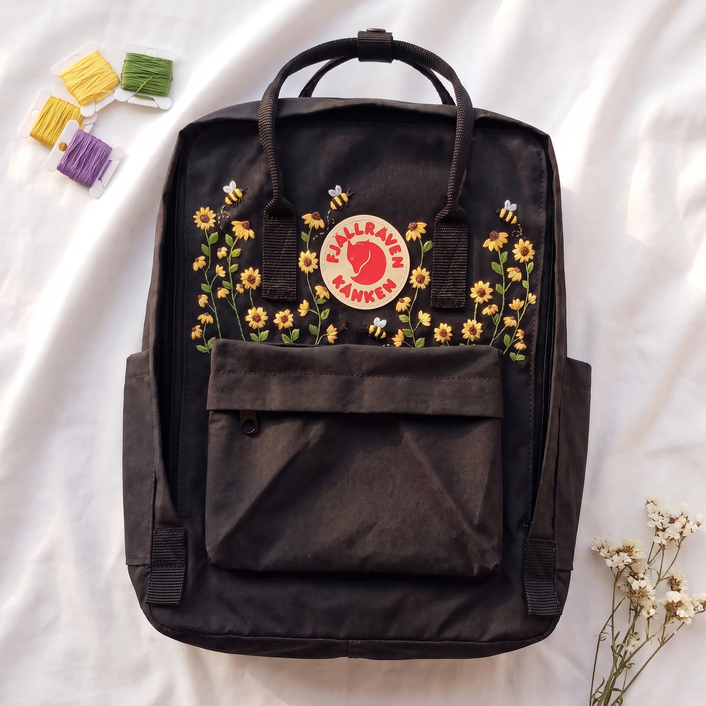 Personalized Fjallraven Kanken Sunflower Backpack | Embroidered Wildflower & Bee Kanken Bag | Handmade Floral Backpack | Garden Lover Gift