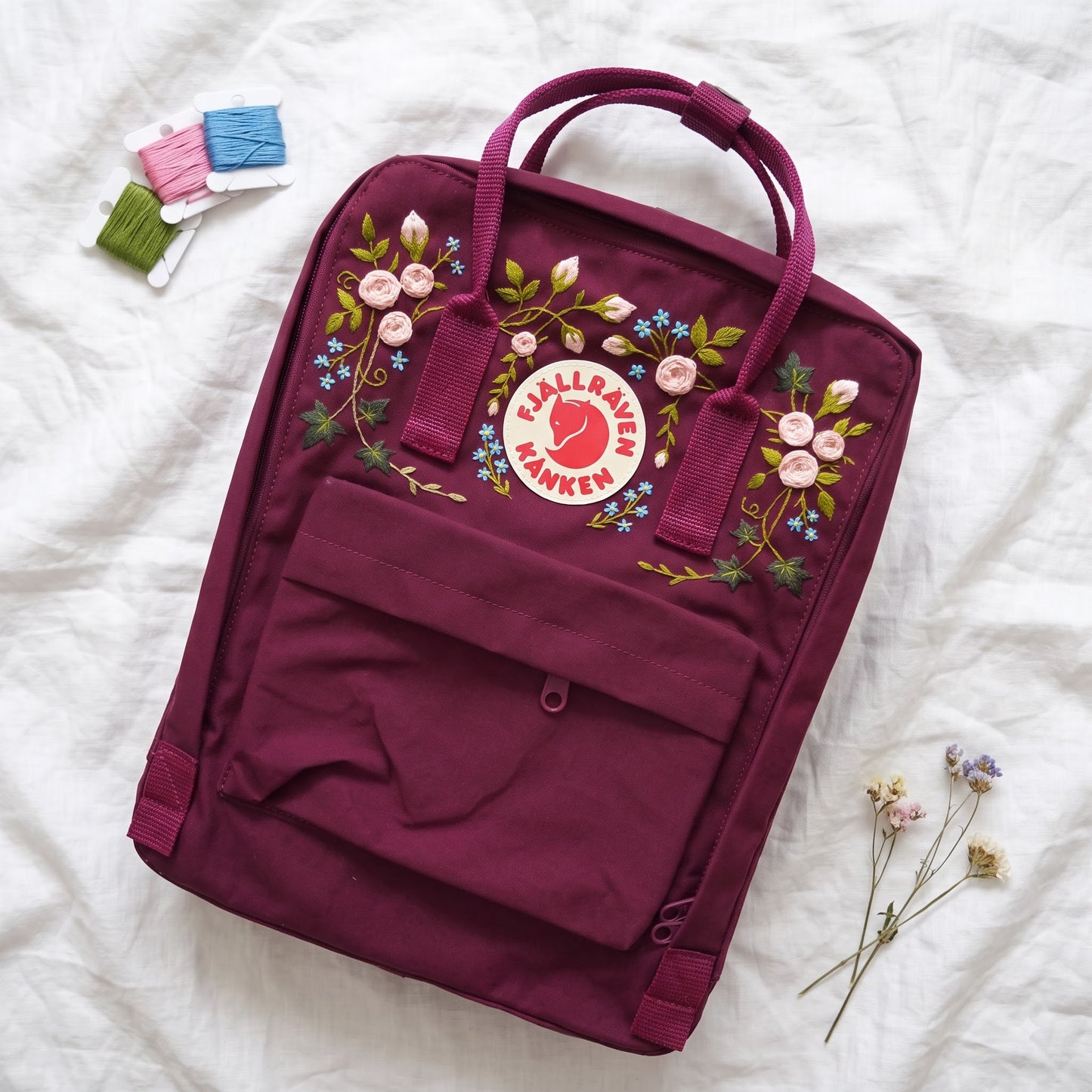 Kanken Fjallraven Backpack with Rose Garden Embroidery | Fjallraven Hand-Embroidered Floral Bag | Handmade Rose Design Backpack| Rose Design